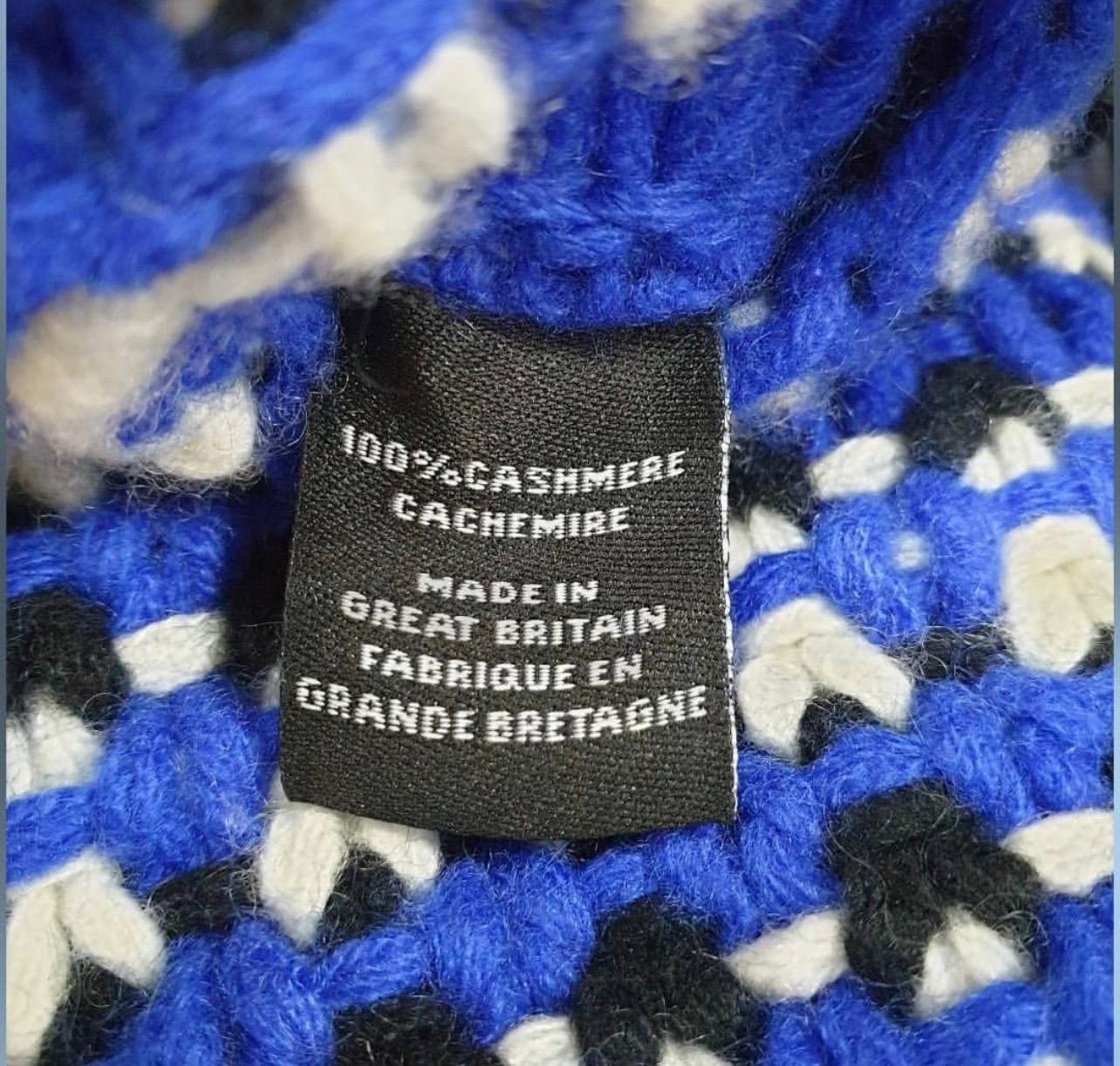 Chanel CC Logo Blue Cashmere Gloves 1