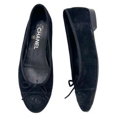 Chanel CC Logo Bow Black Suede Cap Toe Ballerina Flats 37.5
