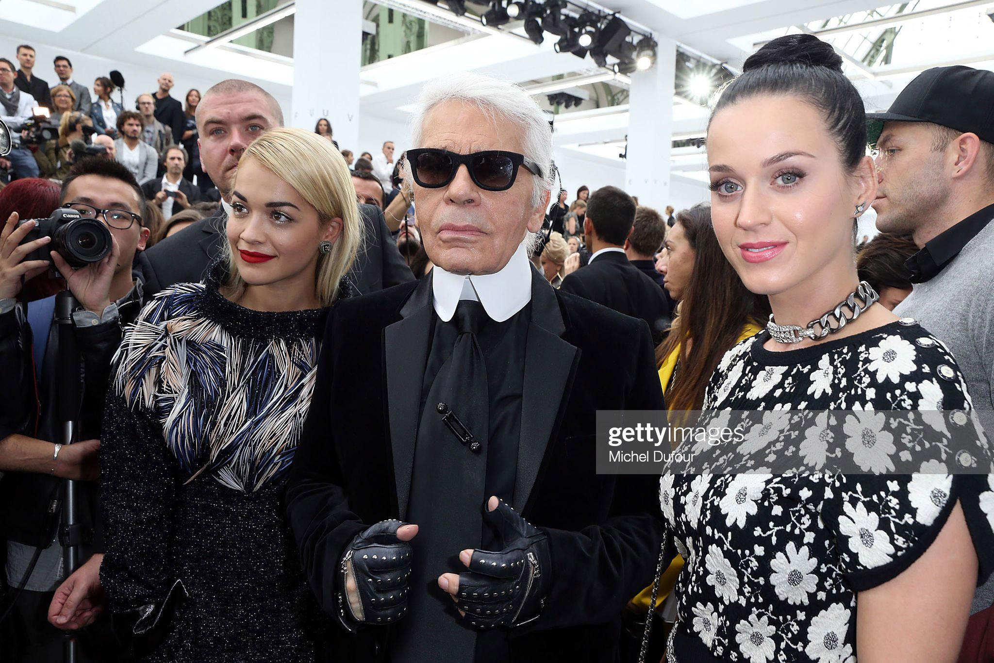  Chanel CC Logo Camellias Famous Dress Unisexe 