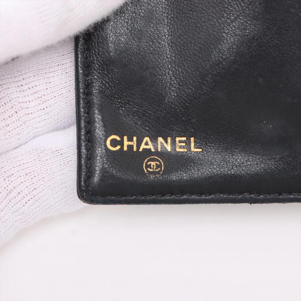 Portafoglio Chanel CC Logo in pelle di caviale nero in vendita 4