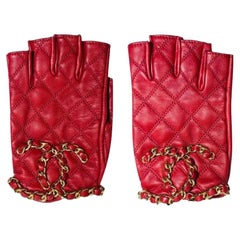 Chanel 'CC' Logo Chain & Leather Fingerless Gloves