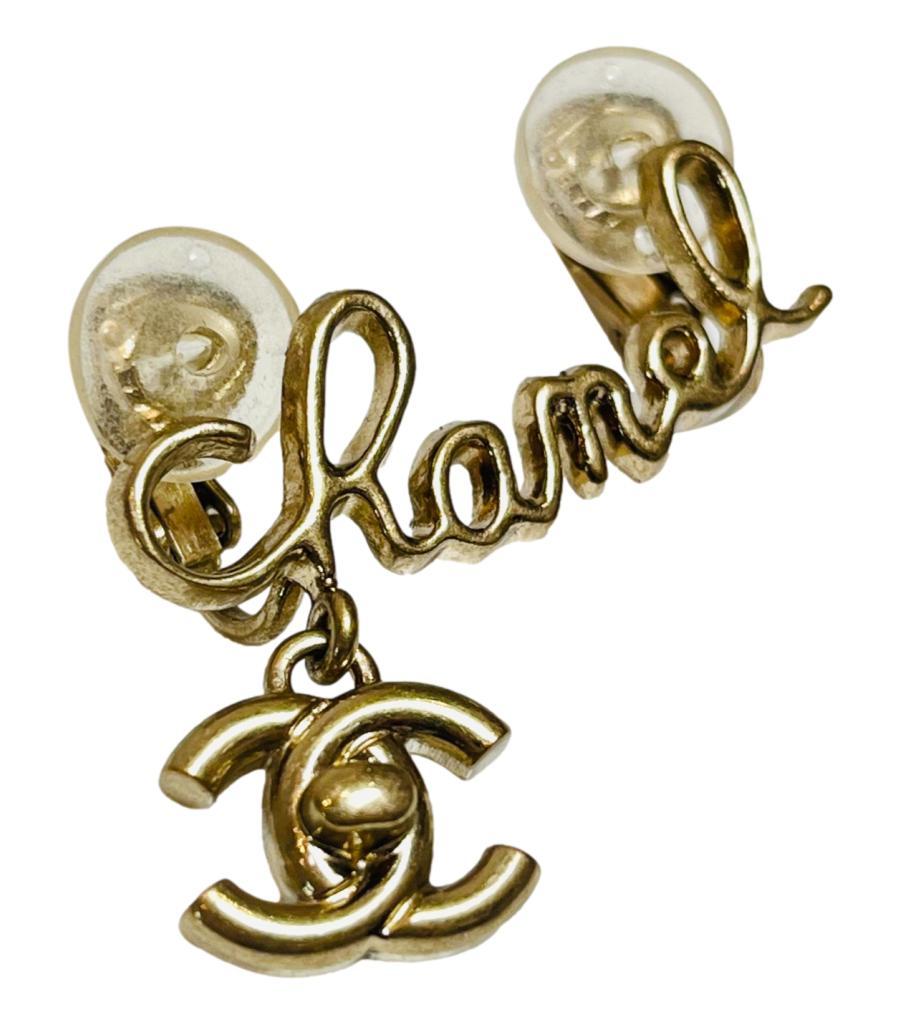 Chanel 'CC' Logo Schmiedeeisen-Manschettenklammer-Ohrclips Damen im Angebot