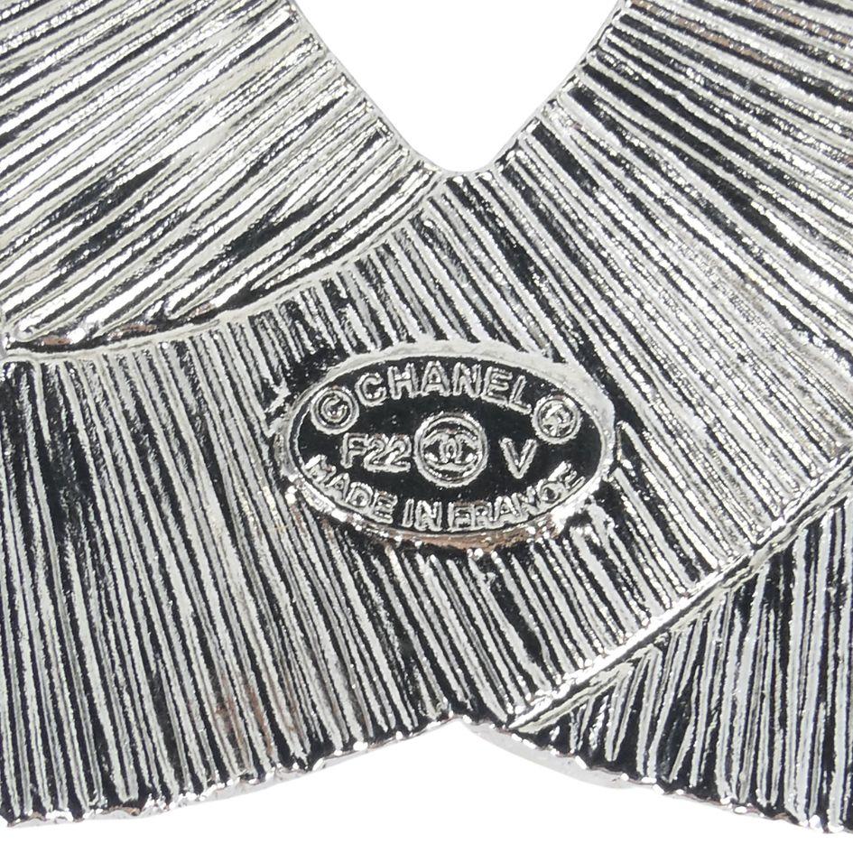 Chanel CC Logo Crystal Silver Pin Brooch For Sale 5