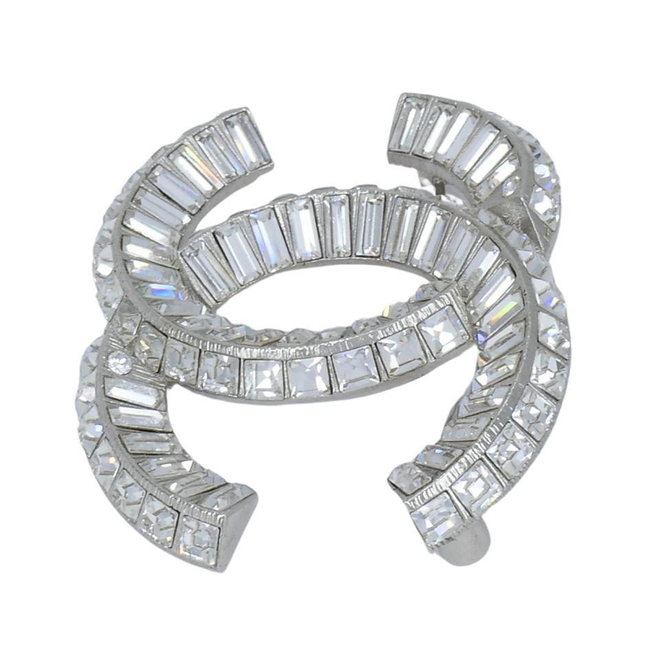 Chanel CC Logo Crystal Silver Pin Brooch For Sale 1