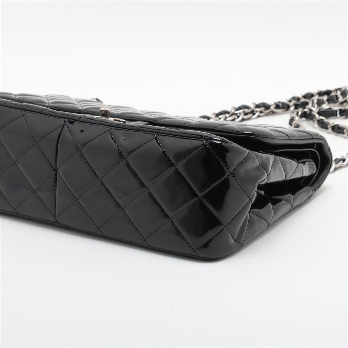 Chanel CC Logo Dekamatrasse 30 Bolso grande de charol con doble solapa y doble cadena en Bueno Estado en Humacao, PR