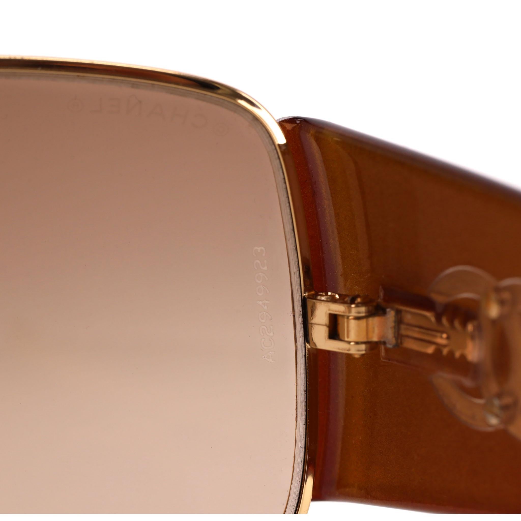 Chanel 'CC' Logo Detail Oversized Sunglasses For Sale 7
