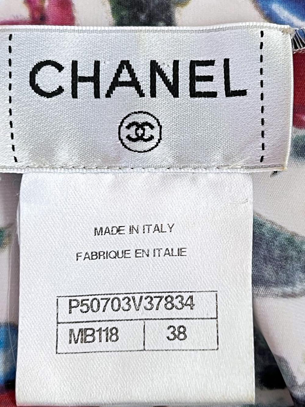 Chanel CC Logo Dubai Collection Mosaic T-Shirt For Sale 6