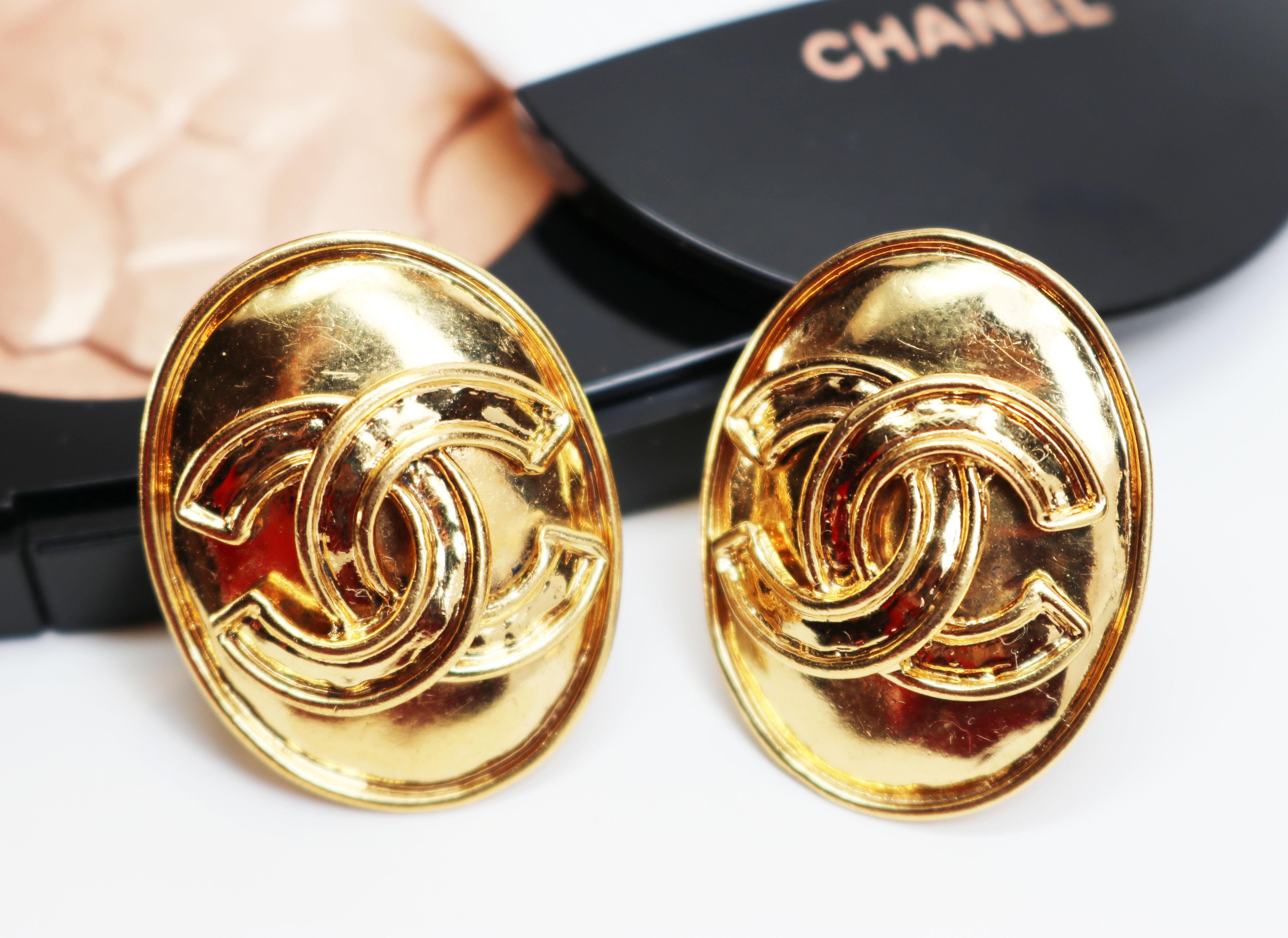 Chanel CC Logo Earrings For Sale 1