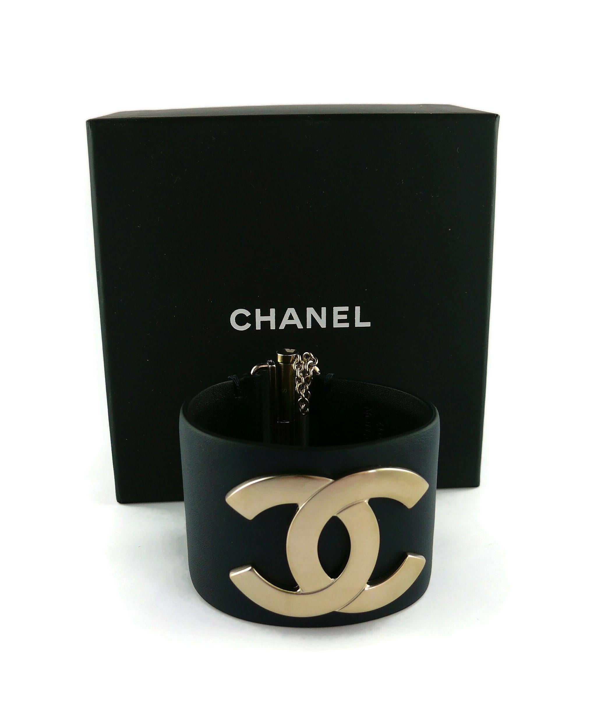Chanel CC Logo Exclusive Edition 2017 Wide Dark Navy Blue Leather Cuff Bracelet 2
