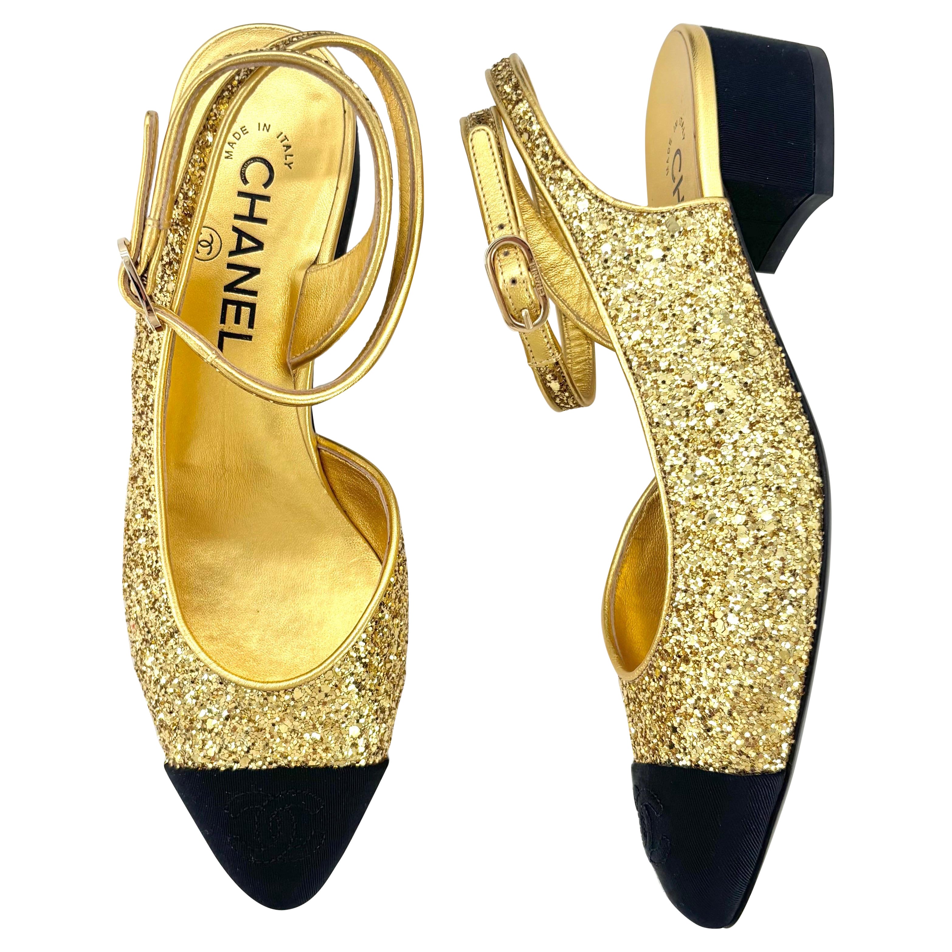 Chanel CC Logo Glitter y Grosgrain Puntera Slingback Plataforma Tacón Bombas 37