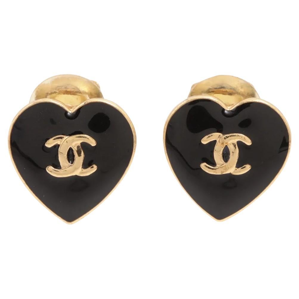 Chanel CC Logo Heart Clip-on Earring