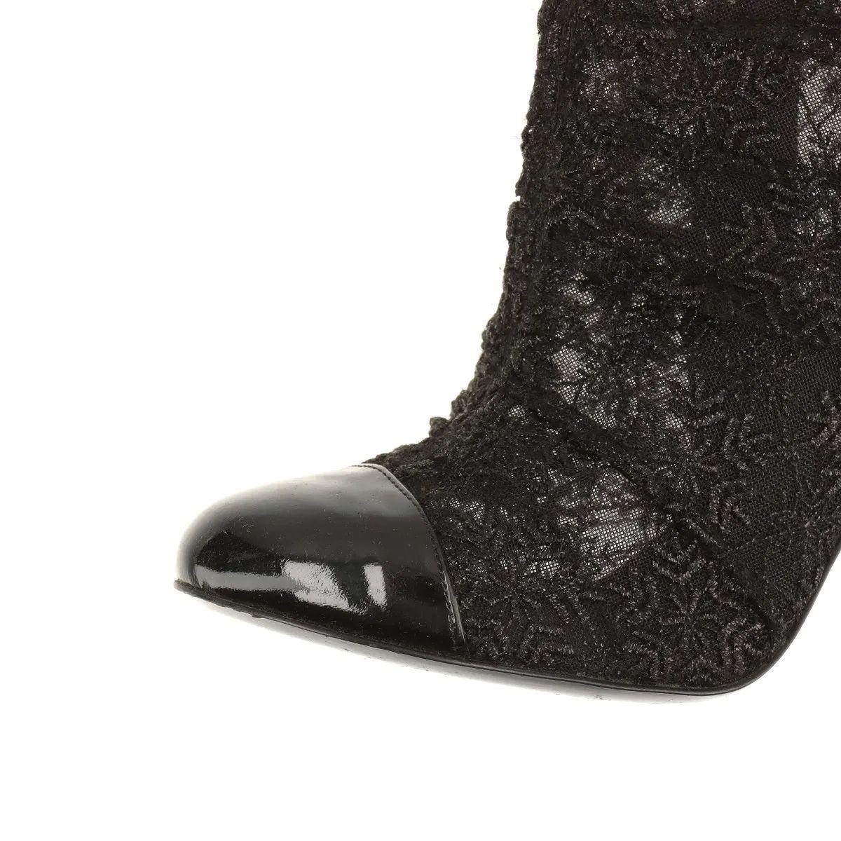Chanel CC Logo Lace x Patent Leather Pointed Heel Boots Black For Sale 7