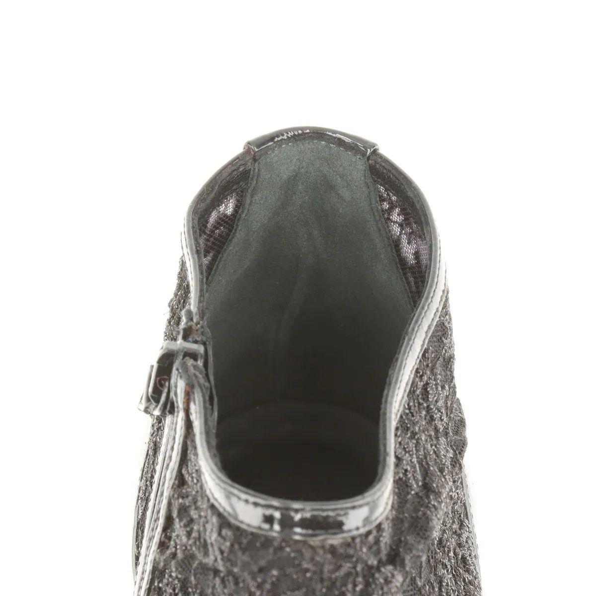 Chanel CC Logo Lace x Patent Leather Pointed Heel Boots Black For Sale 12
