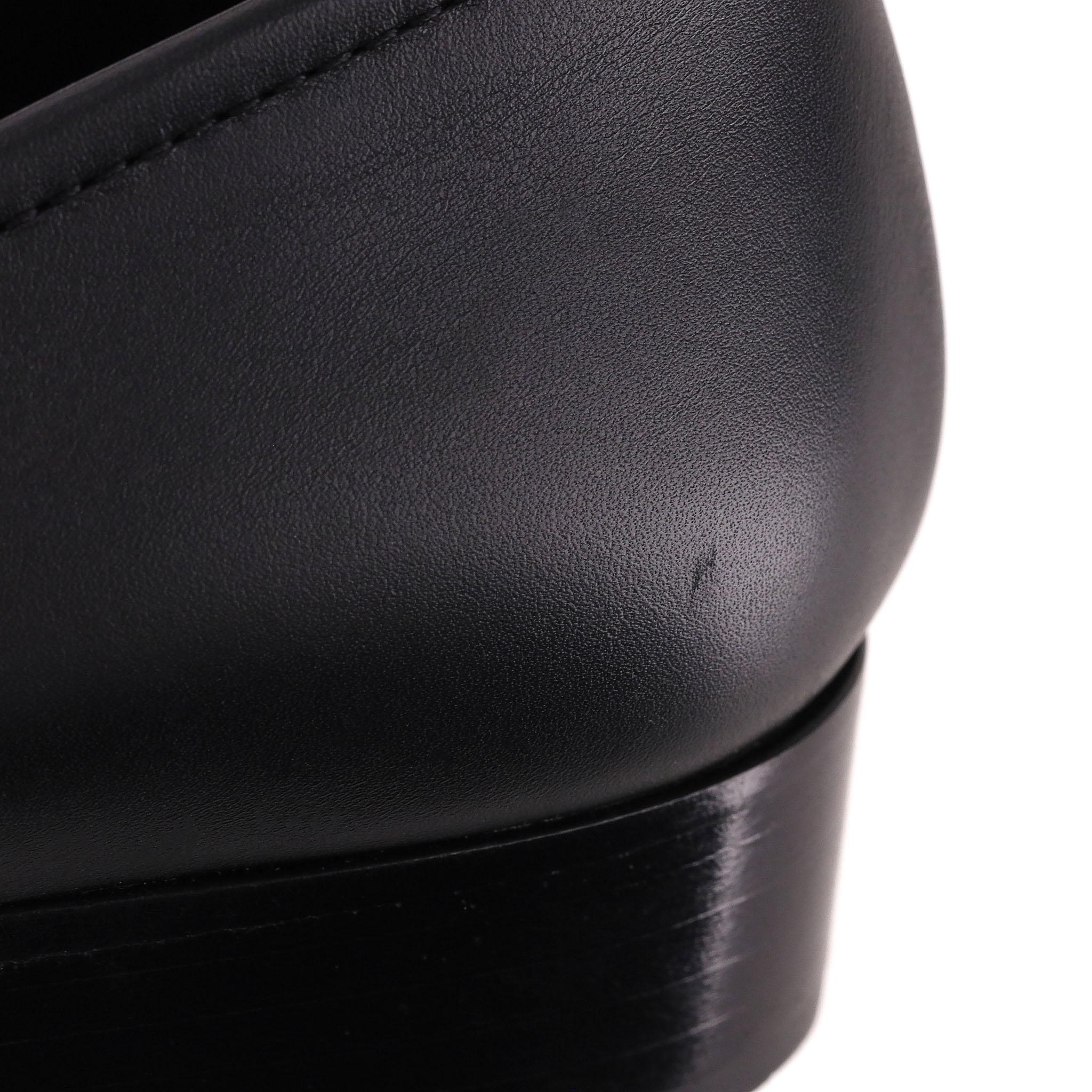 Chanel 'CC' Logo Leather & Chain Detail Loafers 5