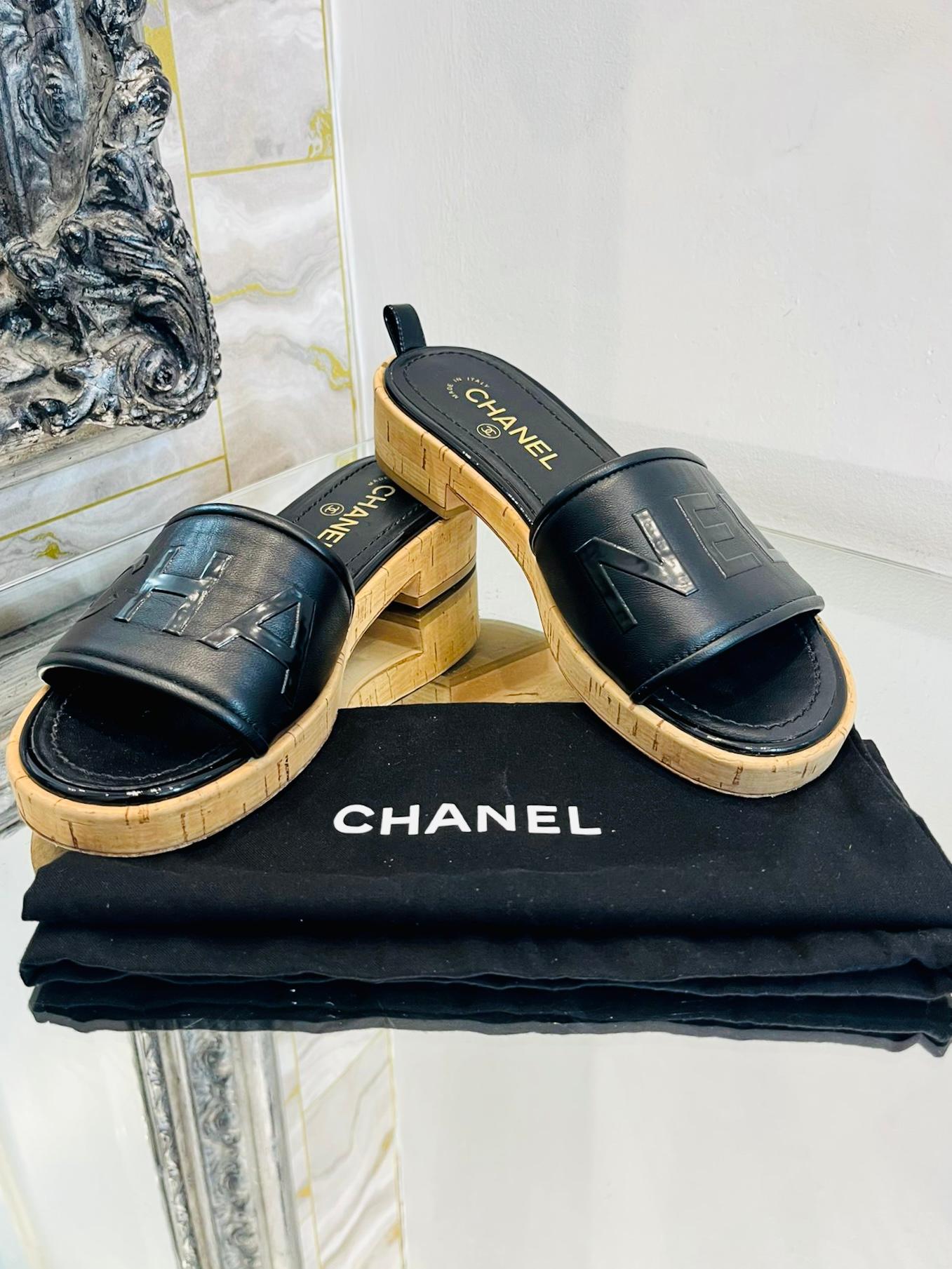 Women's Chanel 'CC' Logo Leather Slides For Sale
