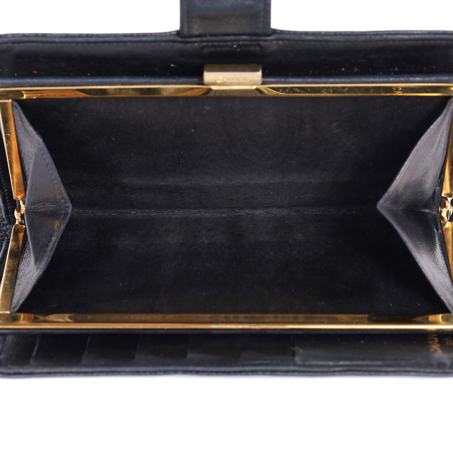 CHANEL CC Logo Long Bifold Wallet Purse Leather Black Vintage For Sale 7