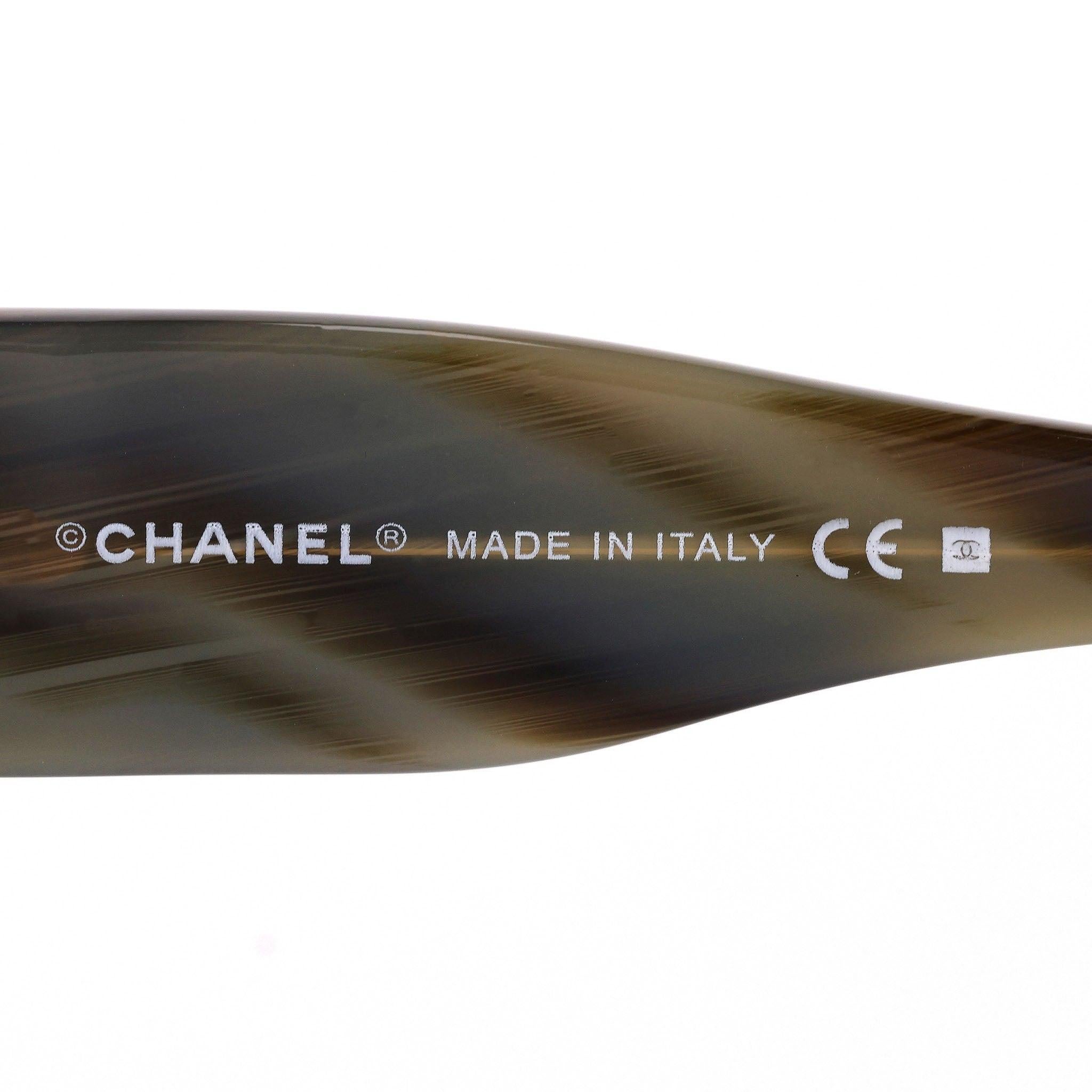 Chanel   'CC'  Logo Marble Effect Sunglasses For Sale 3