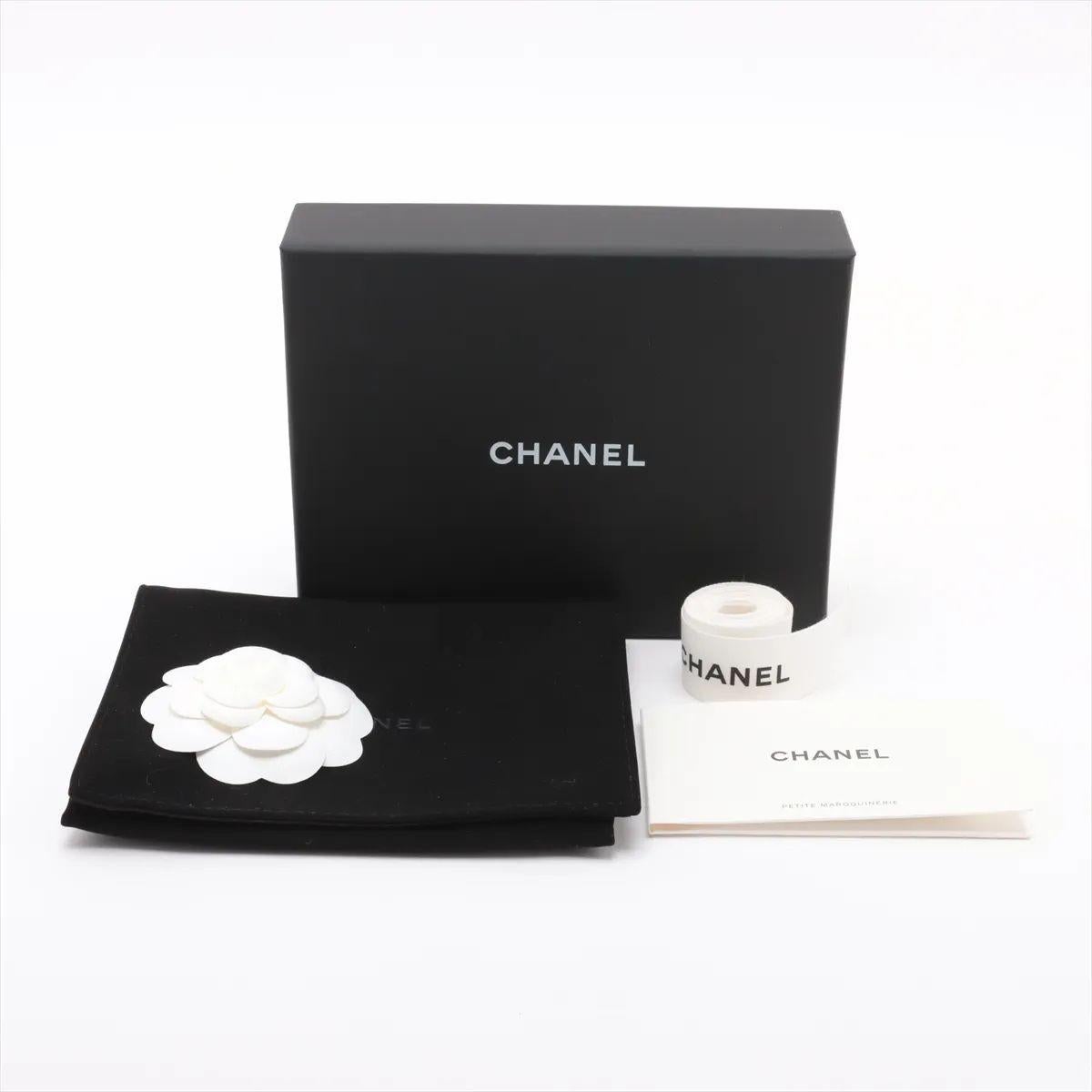 Chanel CC Logo Matelasse Caviar Skin Coin Card Wallet Black For Sale 3