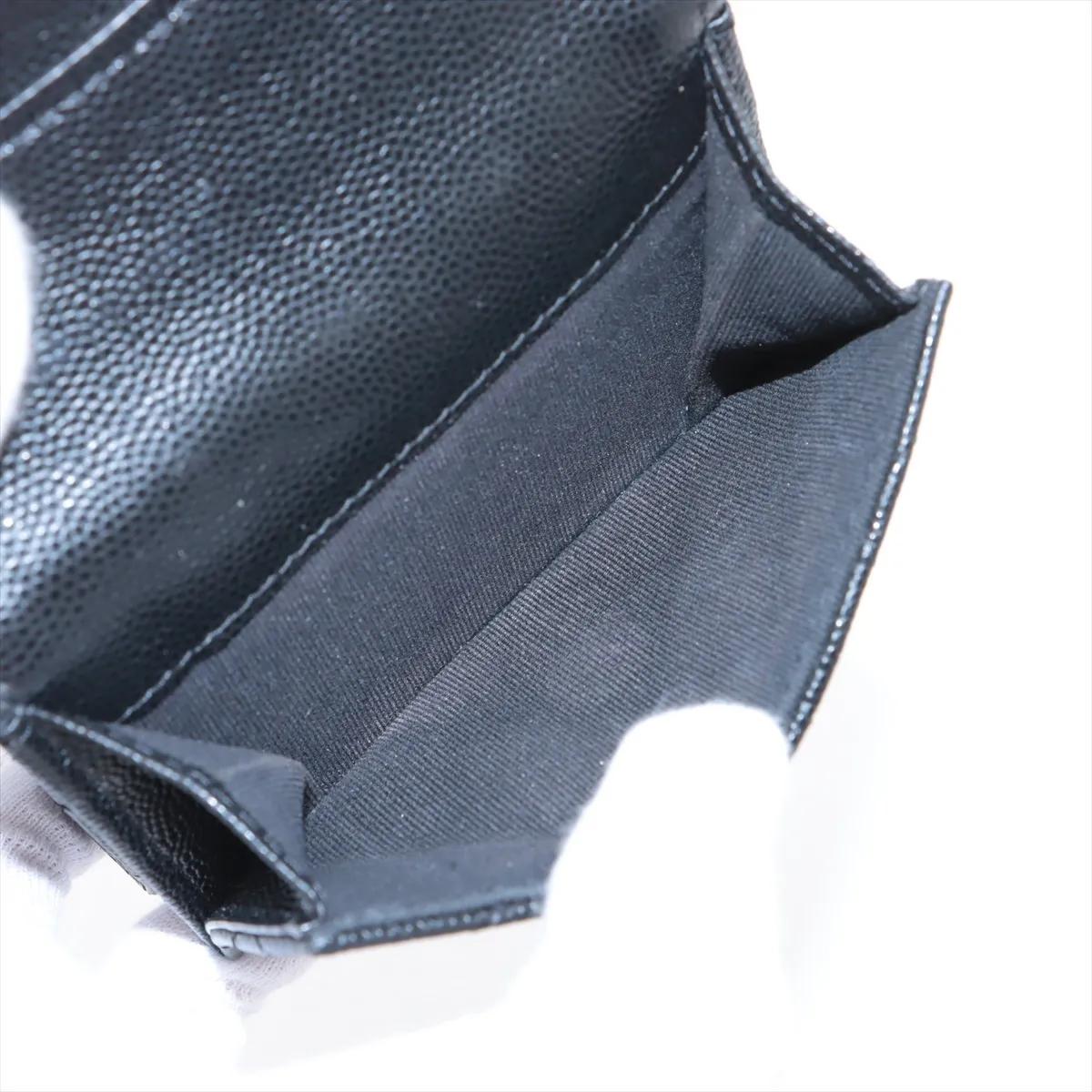 *Portafoglio compatto Chanel CC Logo Matelassé in pelle di caviale Nero in vendita 4