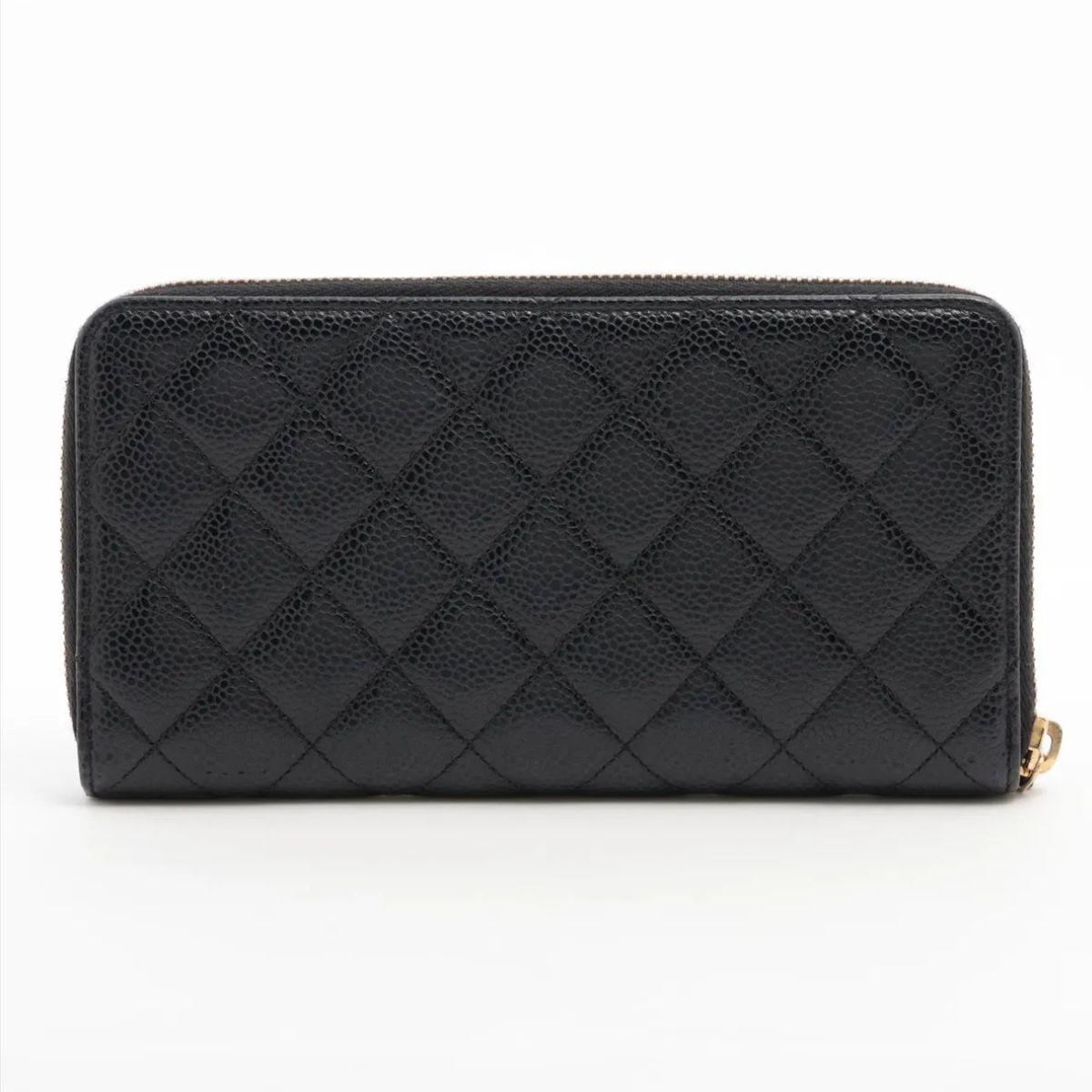 Cartera Chanel CC Logo Matelasse Piel de Caviar Zippy Negro en Bueno estado para la venta en Humacao, PR