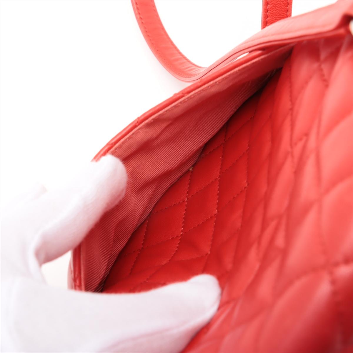 Chanel CC Logo Matelasse Lambskin Chain Drawstring Backpack Red * PREORDER * For Sale 8