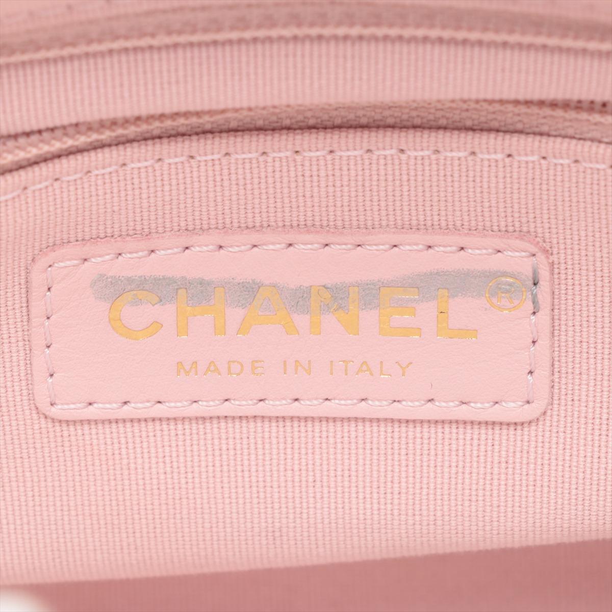 Chanel CC Logo Matelasse Lambskin Chain Shopping Tote Bag Pink For Sale 8