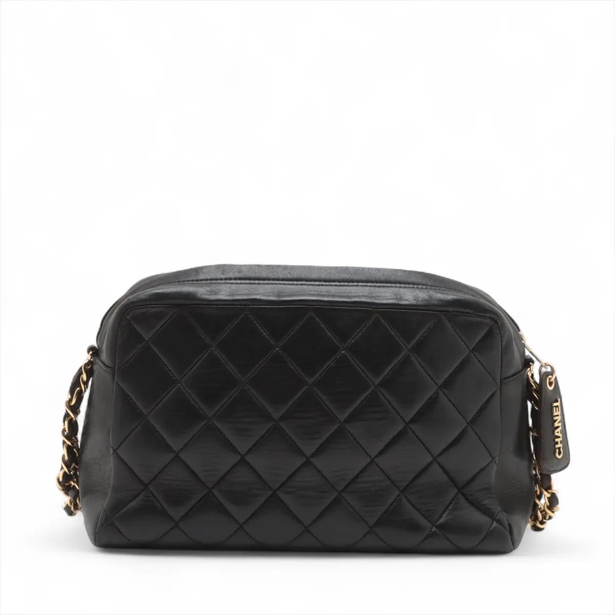 *Chanel CC Logo Matelasse Borsa a tracolla in pelle d'agnello Nero In condizioni buone in vendita a Indianapolis, IN