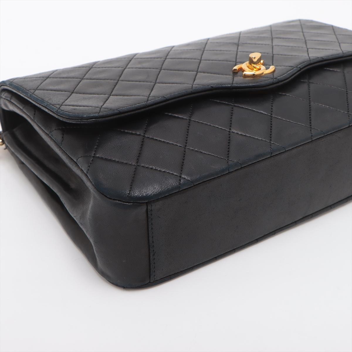 Chanel CC Logo Matelasse Bolso con cadena de piel de cordero Negro en venta 1