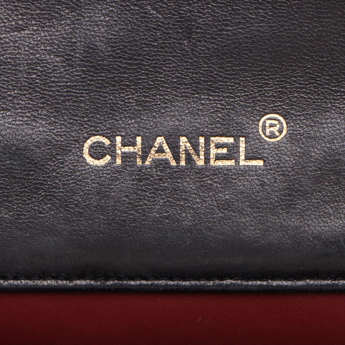 Chanel CC Logo Matelasse Bolso con cadena de piel de cordero Negro en venta 4