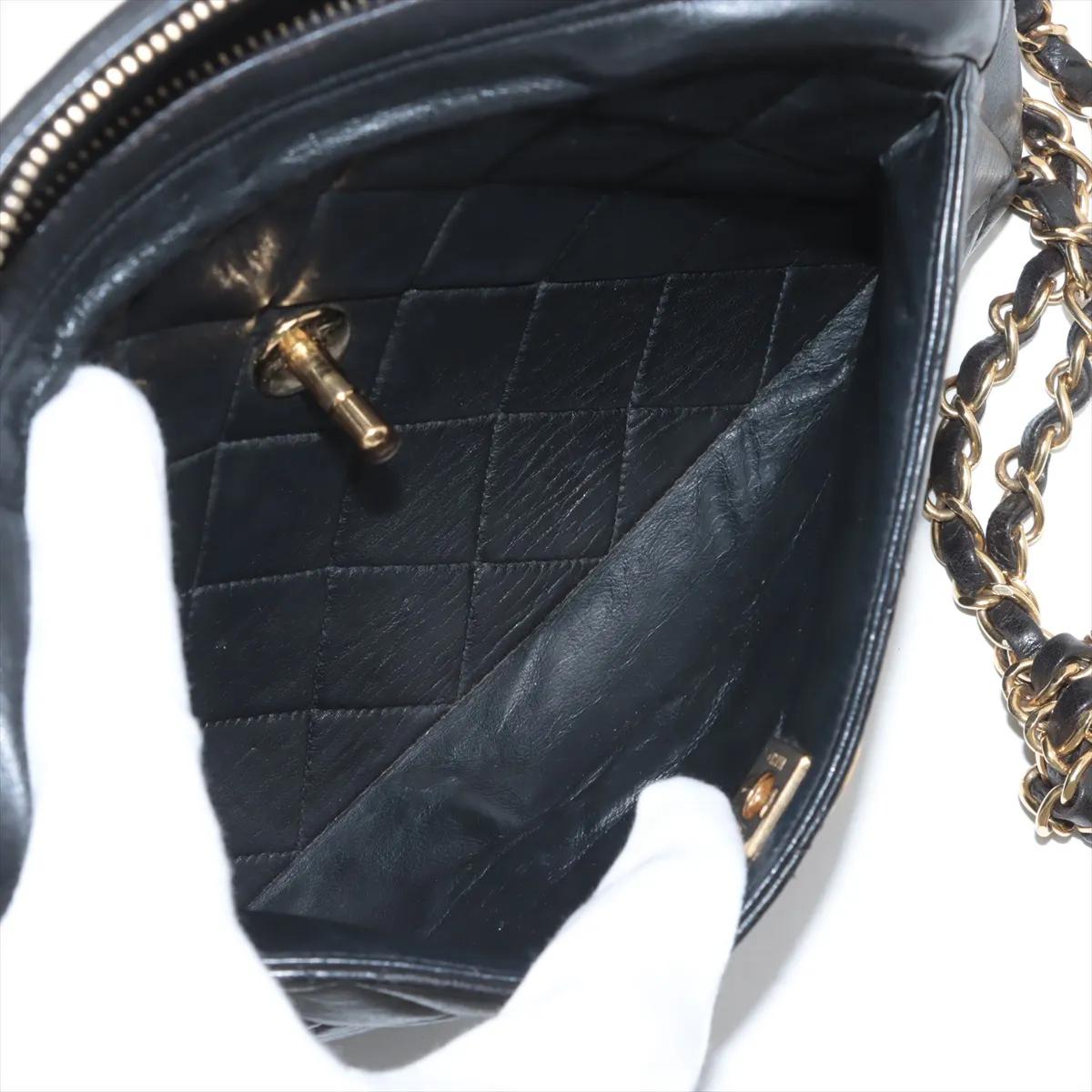 *Chanel CC Logo Matelasse Borsa a tracolla in pelle d'agnello Nero in vendita 5