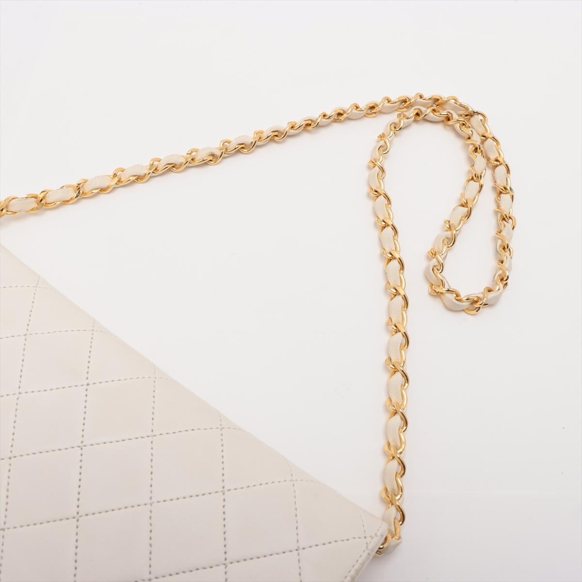 Chanel CC Logo Matelasse Lambskin Chain Shoulder Bag White 2