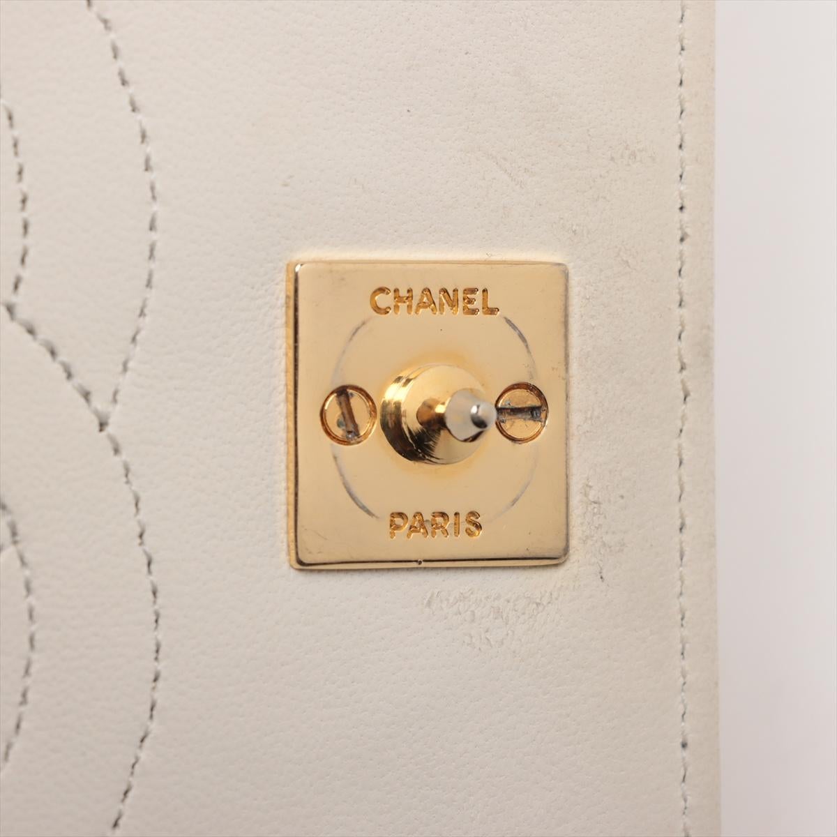 Chanel CC Logo Matelasse Lambskin Chain Shoulder Bag White 5