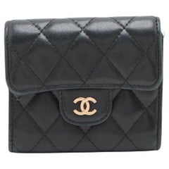 Chanel CC Logo Matelasse Lammfell Kompakt Brieftasche Schwarz