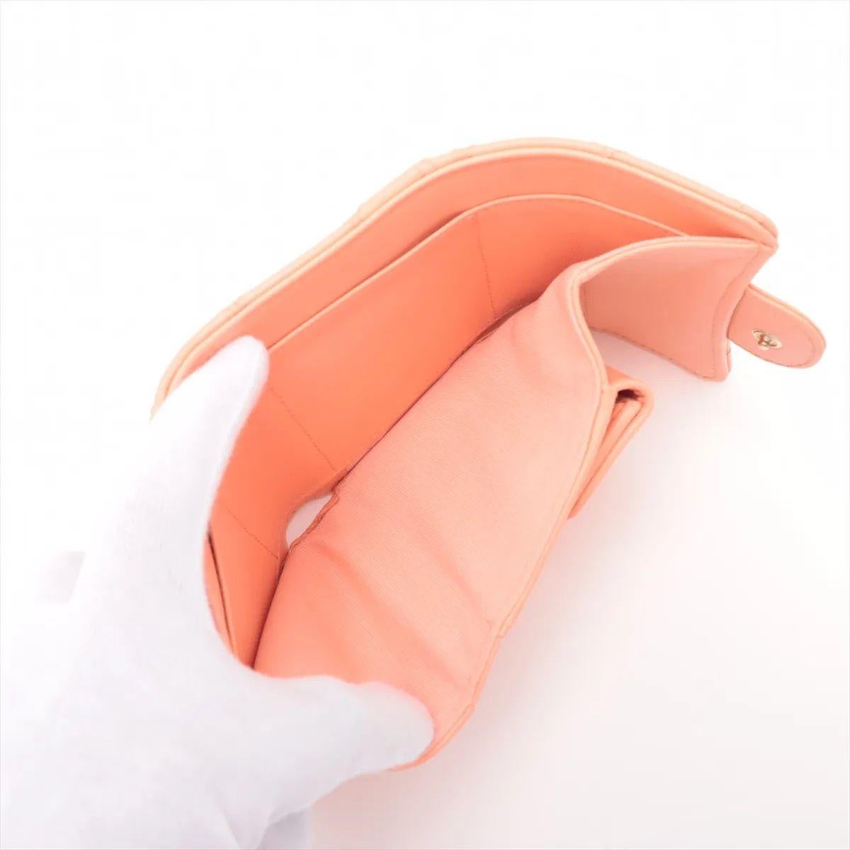 Chanel CC Logo Matelasse Lambskin Compact Wallet Pink Salmon For Sale 1