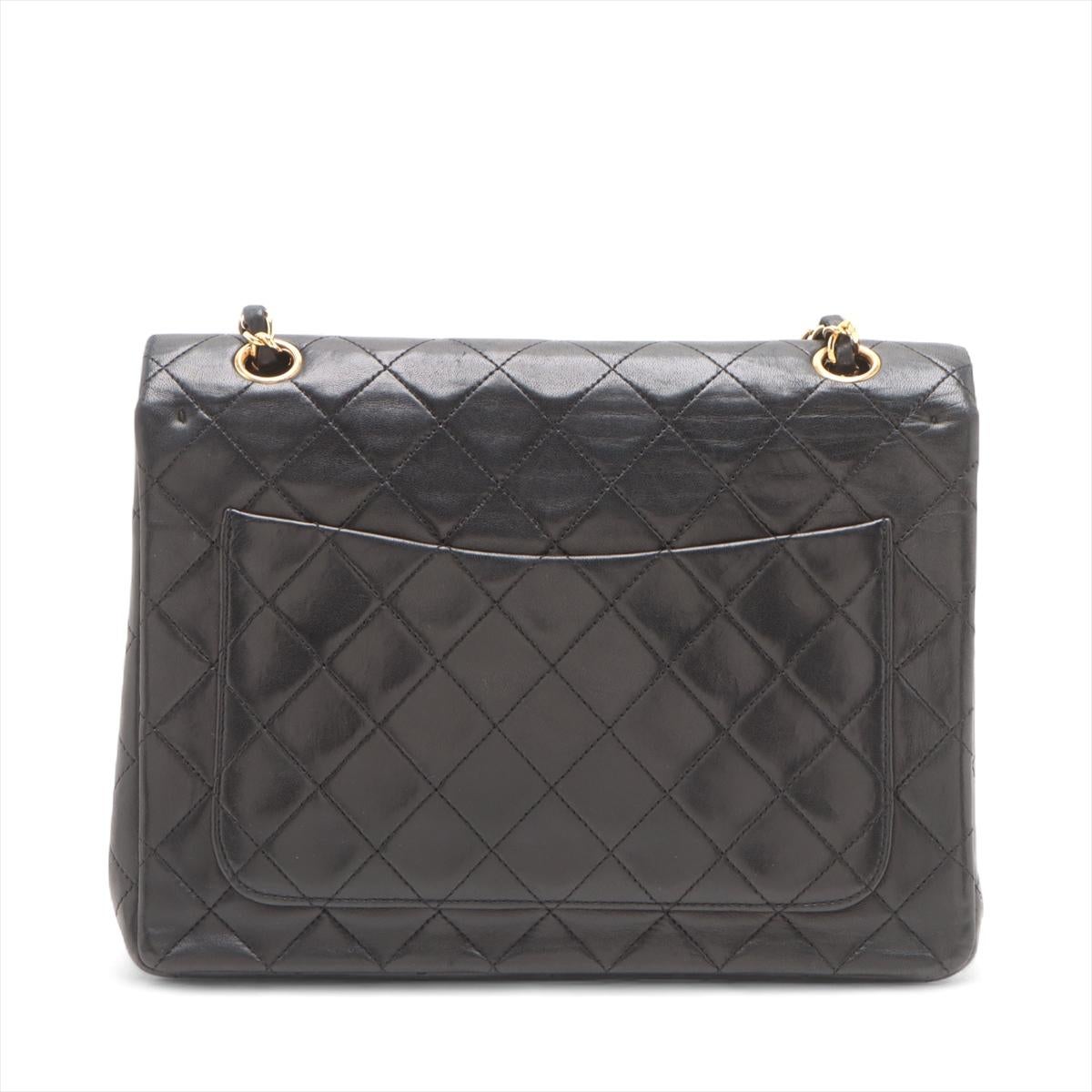 Chanel CC Logo Matelasse Lammleder Tasche mit doppelter Klappe und doppelter Kette Schwarz *VORBESTELLUNG* im Zustand „Gut“ im Angebot in Humacao, PR