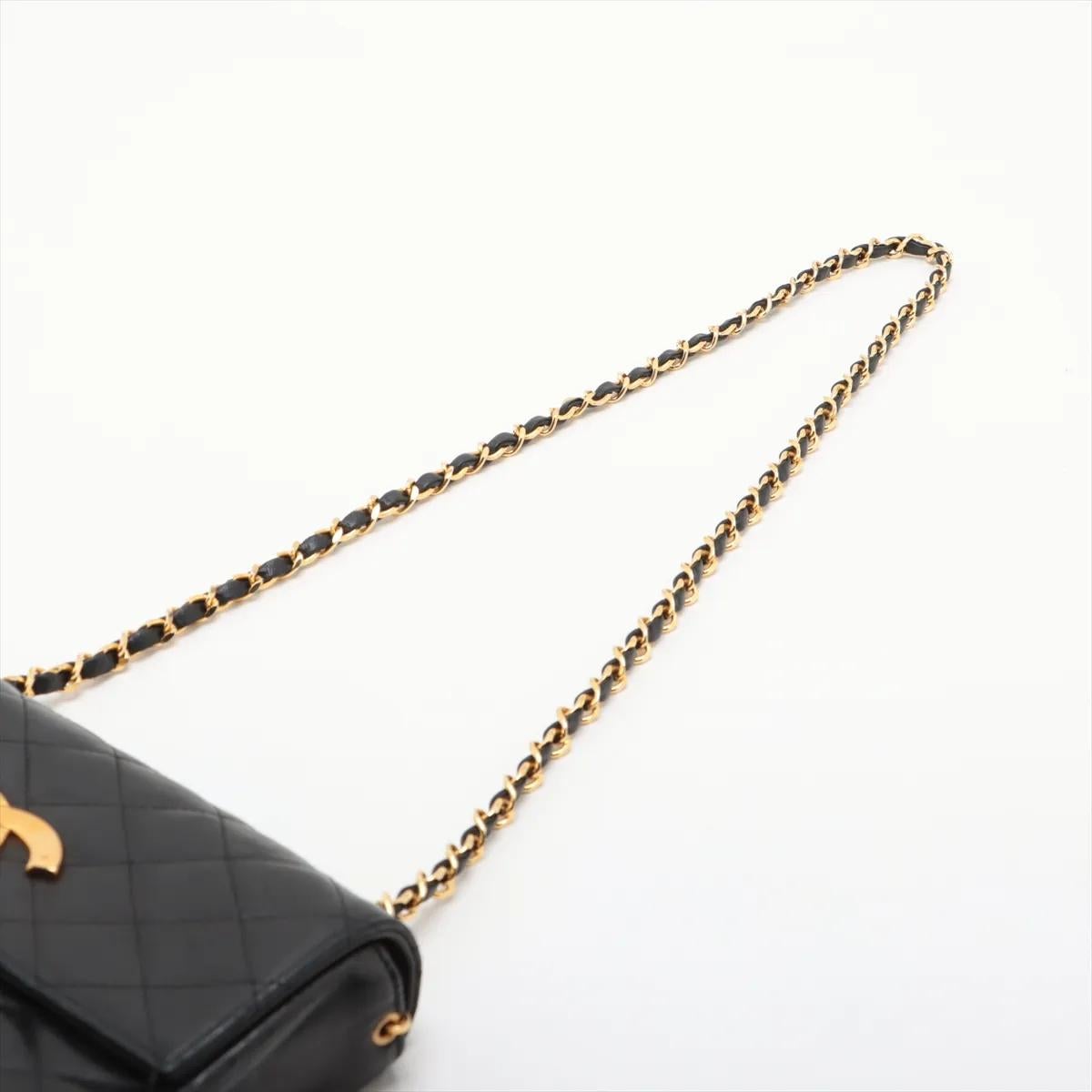*Chanel CC Logo  Sac en cuir d'agneau matelassé à rabat unique et à chaîne unique Noir en vente 2