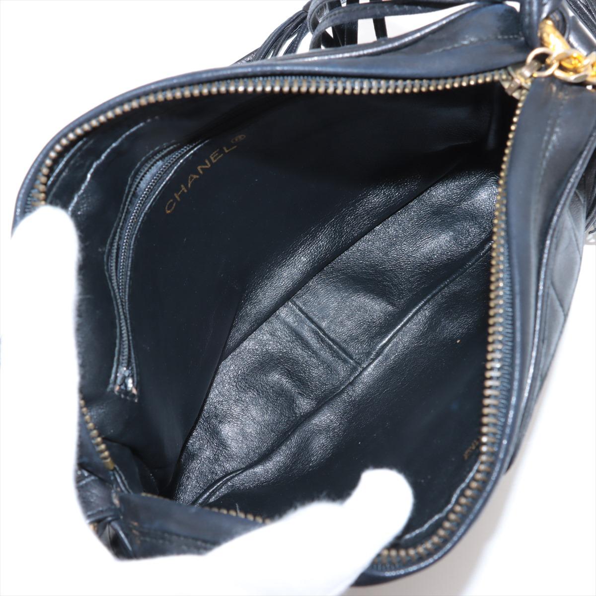 Chanel CC Logo Matelasse Lambskin Tassel Camera Bag Black For Sale 3