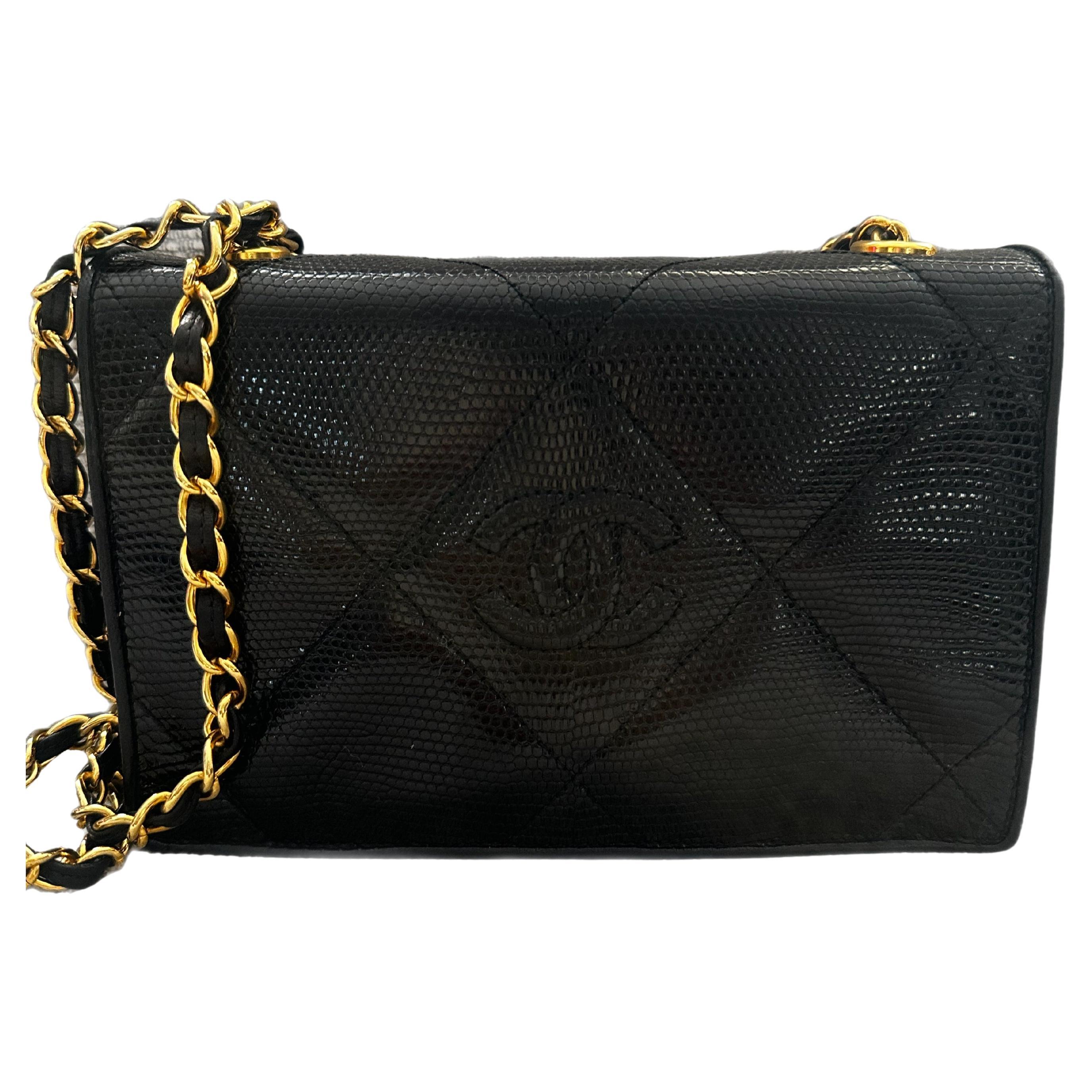 Chanel CC Logo Matelasse Lizard Leather Chain Shoulder Bag Black For Sale