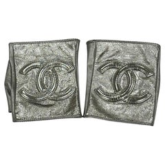 Guanti senza dita Chanel Logo CC Metallic Silver - Taglia 7