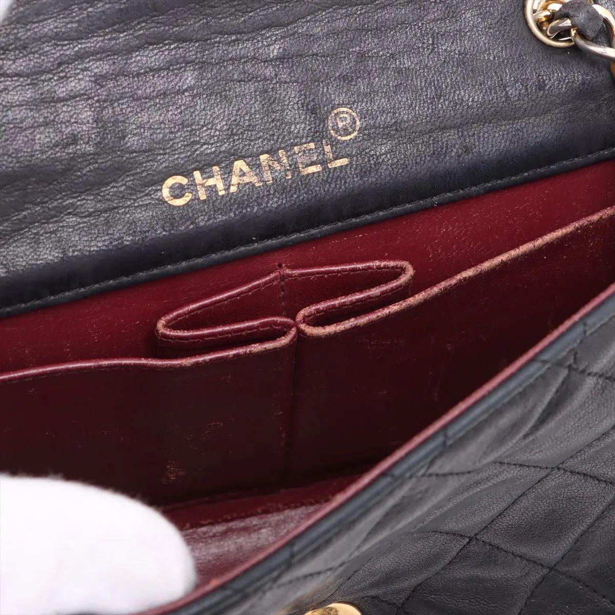 Chanel CC Logo Mini Matelasse 19 Lambskin Single Flap Single Chain Bag Black For Sale 7