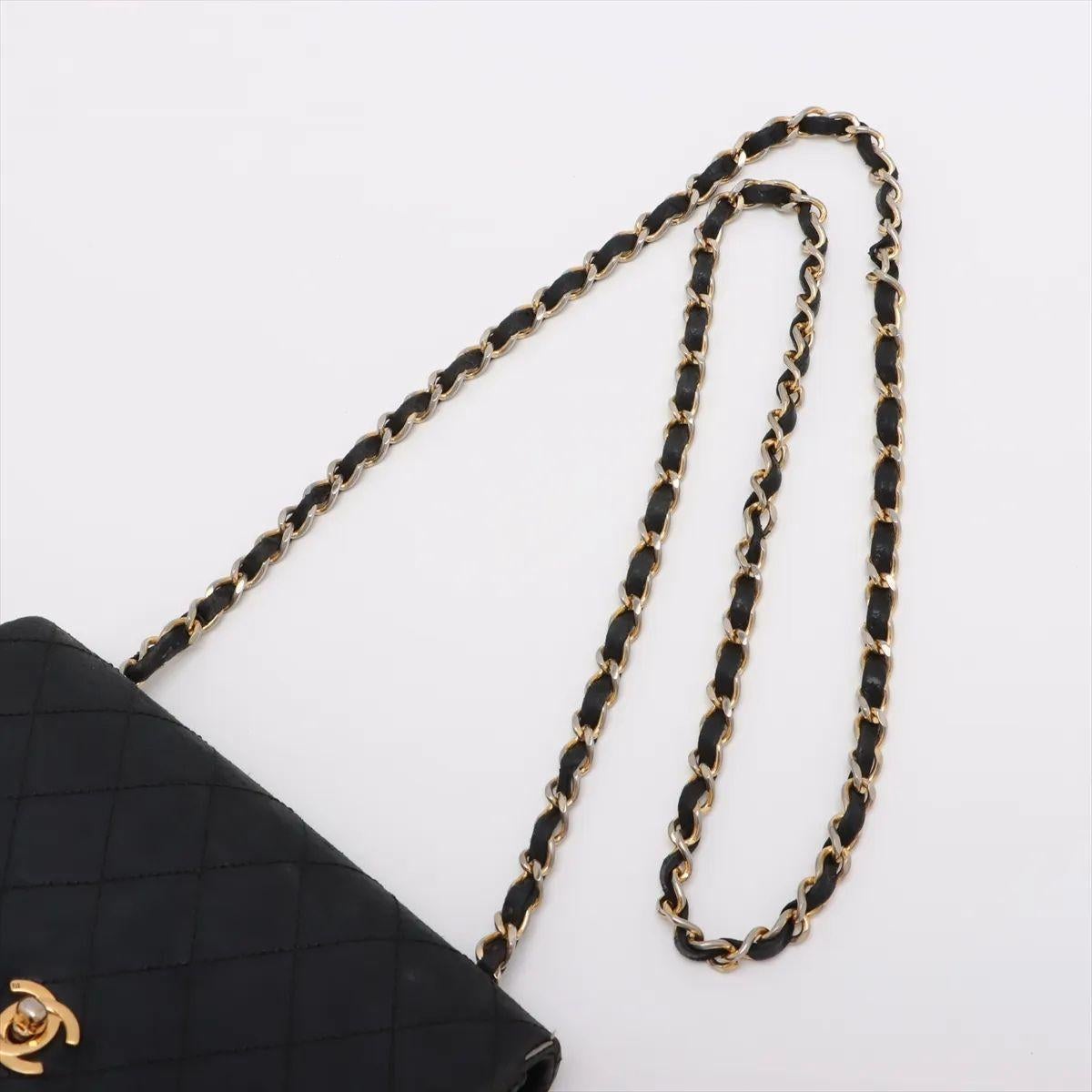 Chanel CC Logo Mini Matelasse 19 Lambskin Single Flap Single Chain Bag Black For Sale 2