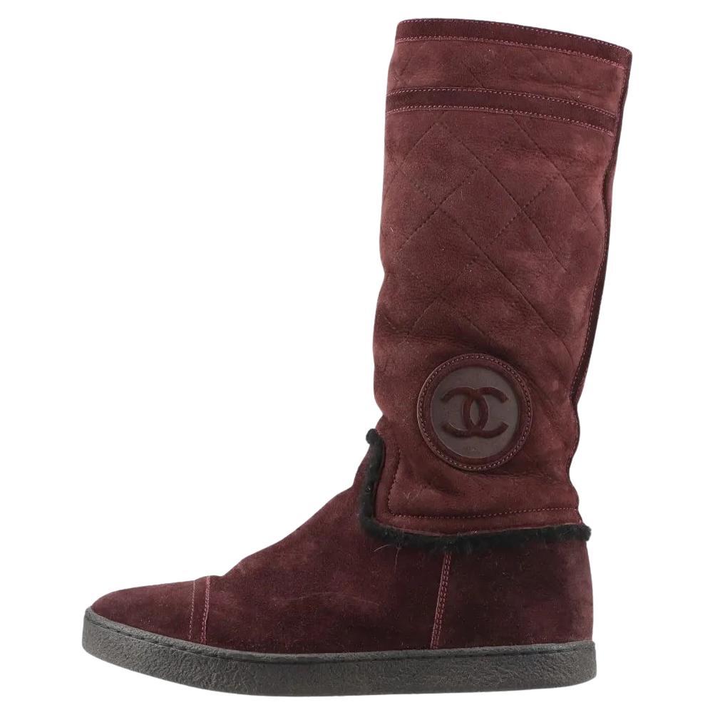 Chanel CC Logo Mouton Botas Largas Burdeos en venta