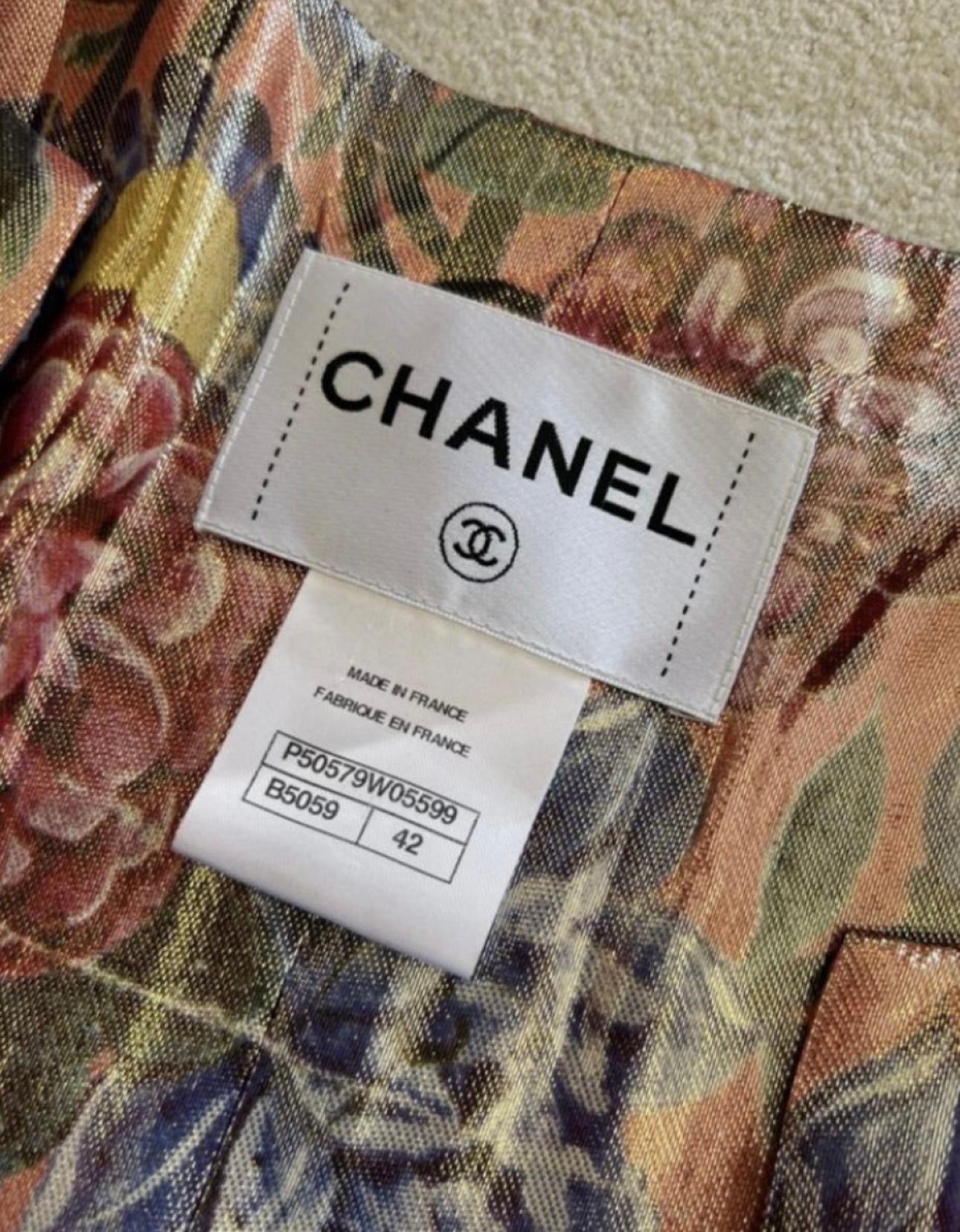 Chanel CC Logo Paris / Dubai Brocade Jacket For Sale 7