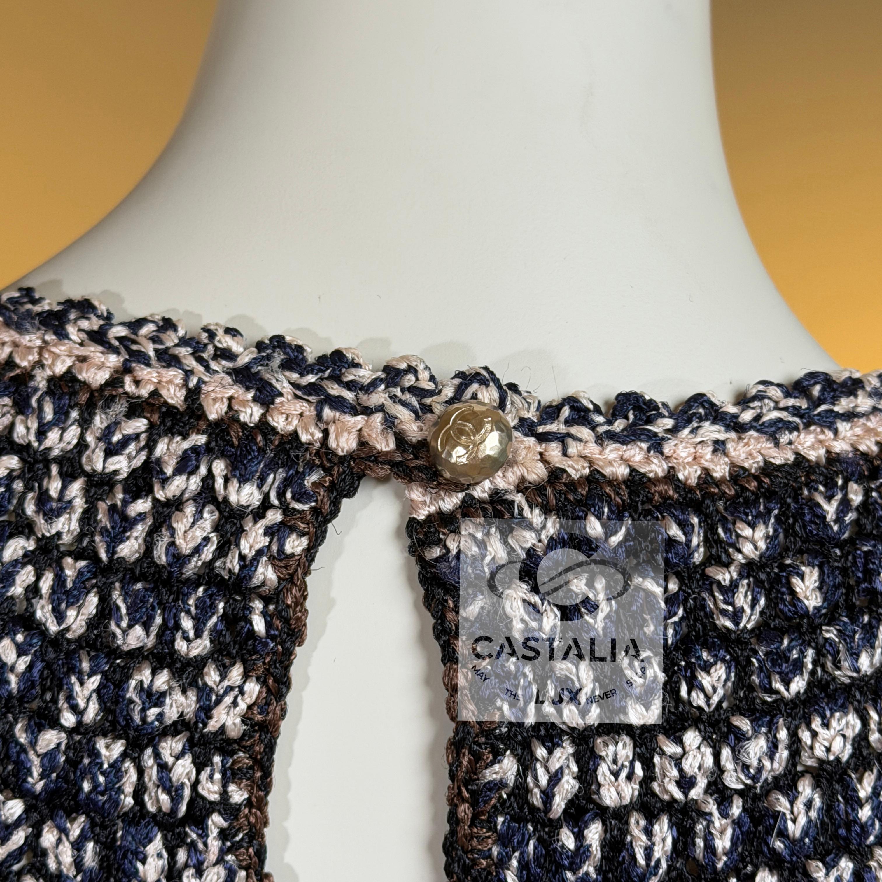 Ensemble veste et robe à collectionner CHANEL CC Logo Patch  42 FR en vente 14