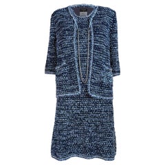 CHANEL CC Logo Patch Collectible Jacke und Kleid Ensemble 42 FR