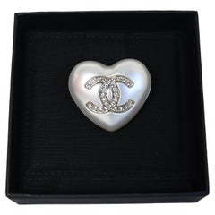 Chanel CC Logo Pearl Hearts Pin