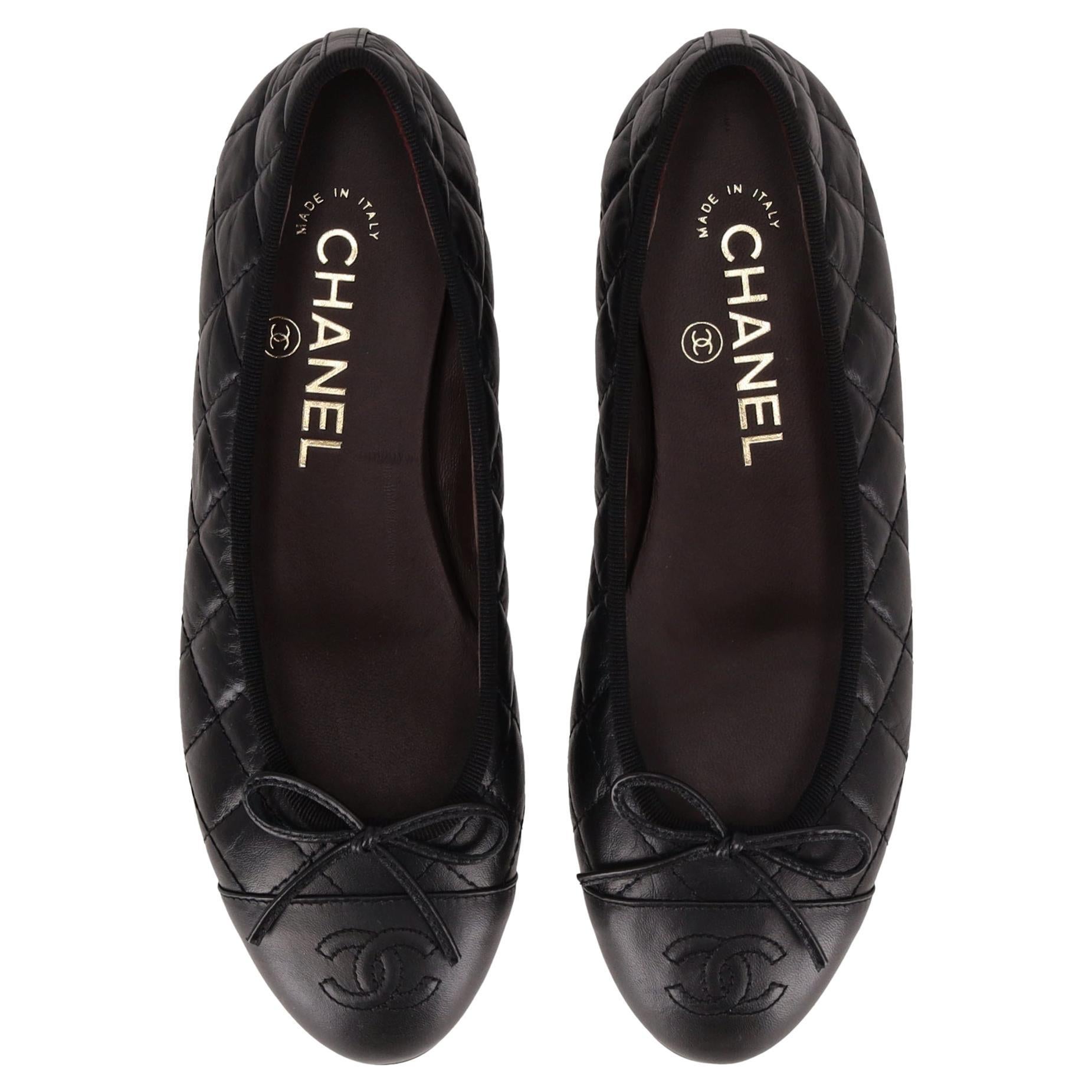 Chanel 'CC' Logo Quilted Aged Calfskin Ballet Flats