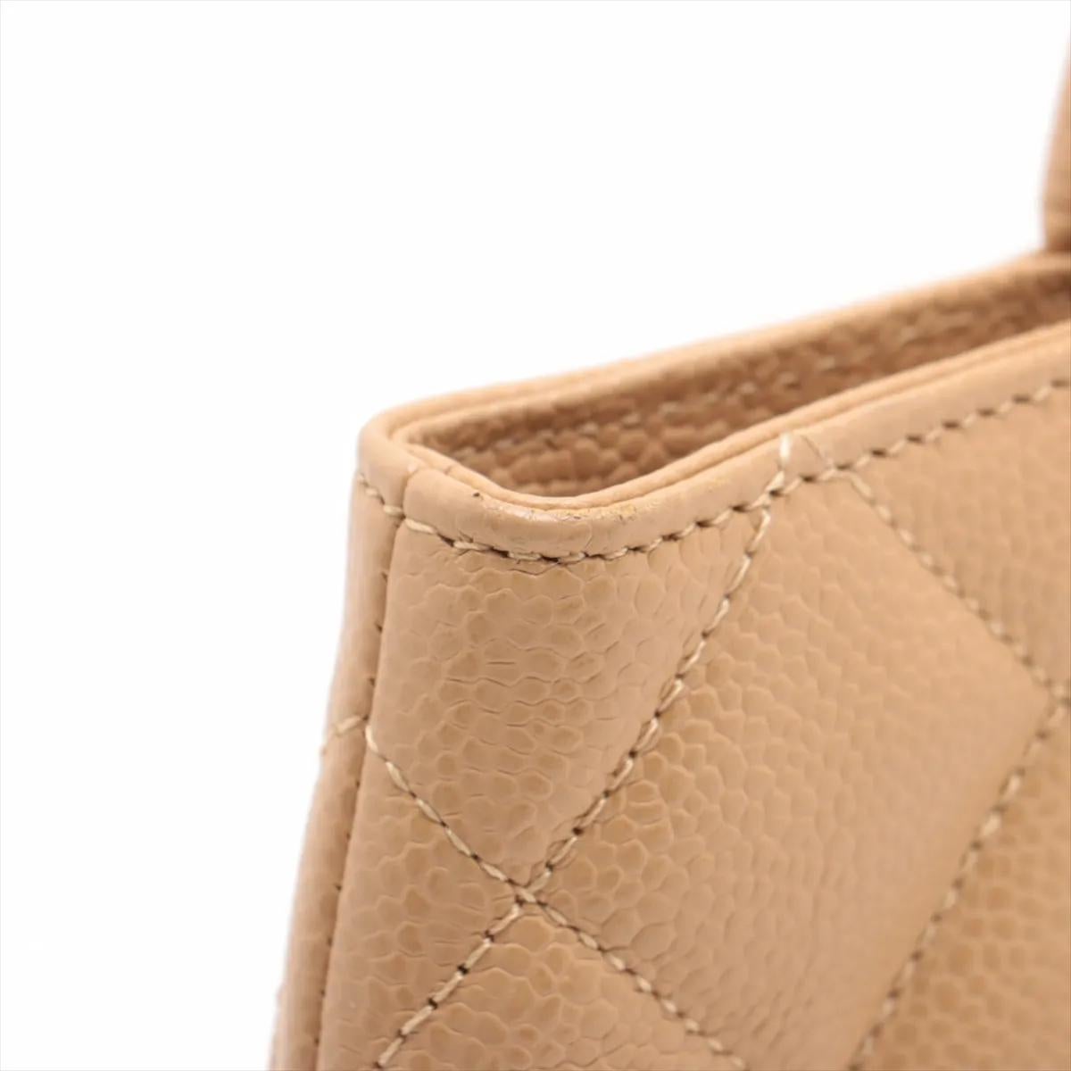 Chanel CC Logo Re-release Caviar Skin Tote Bag Beige im Angebot 10