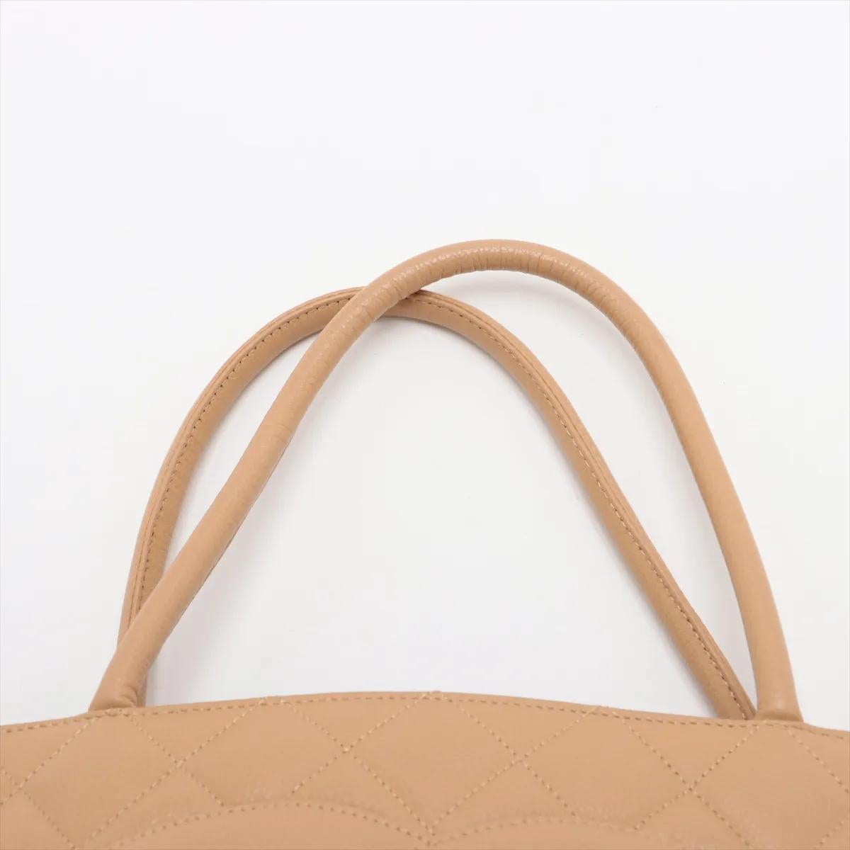 Chanel CC Logo Re-release Caviar Skin Tote Bag Beige im Angebot 3