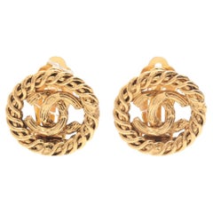 Chanel CC Logo Redondo Pendiente Clip Cadena Oro